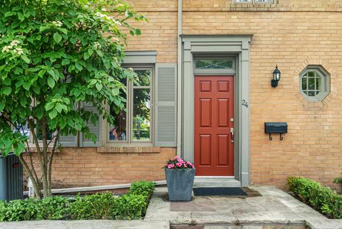 Photo 1 at 24 Heather Road, Leaside, Toronto