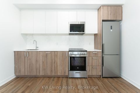 Photo 4 at 109 - 121 Ford Street, Pellam Park, Toronto