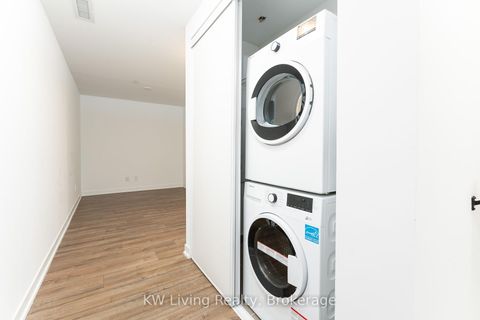 Photo 12 at 109 - 121 Ford Street, Pellam Park, Toronto