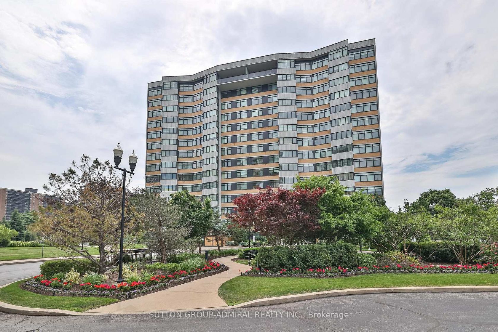 104 - 90 Fisherville Road, Branson, Toronto 