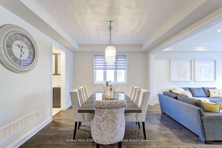 Photo 11 at 18 Deanston Court, Credit Valley, Brampton