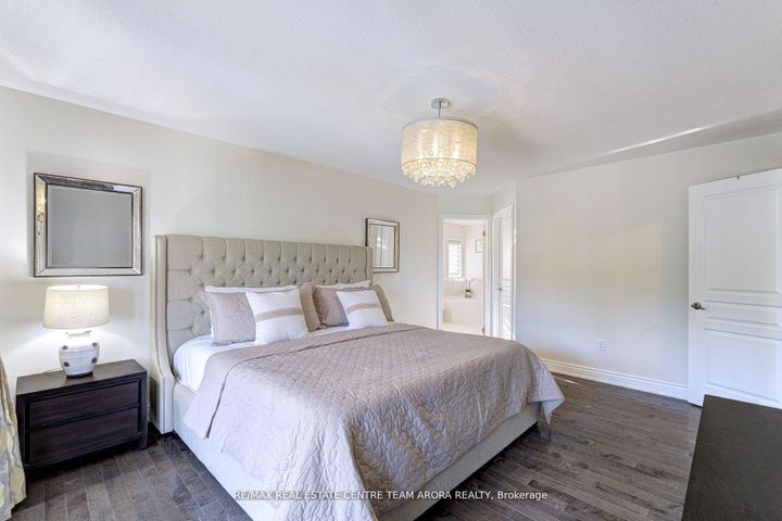 Photo 28 at 18 Deanston Court, Credit Valley, Brampton