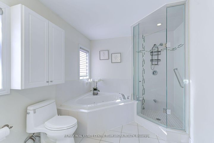 Photo 29 at 18 Deanston Court, Credit Valley, Brampton