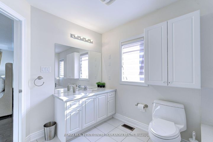 Photo 30 at 18 Deanston Court, Credit Valley, Brampton