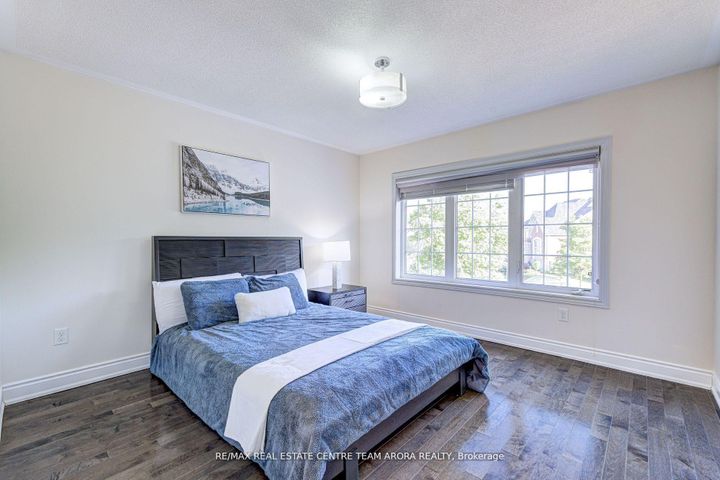 Photo 31 at 18 Deanston Court, Credit Valley, Brampton