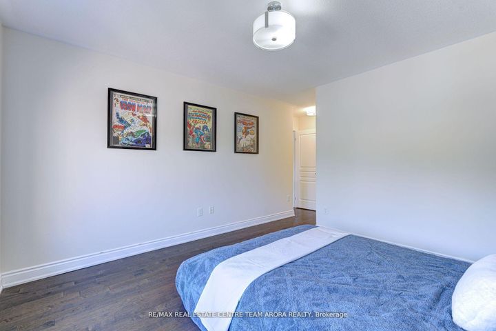 Photo 32 at 18 Deanston Court, Credit Valley, Brampton