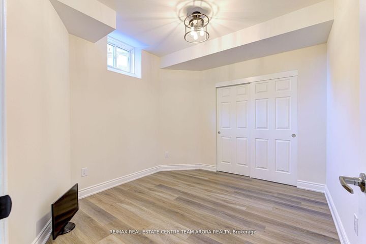 Photo 39 at 18 Deanston Court, Credit Valley, Brampton