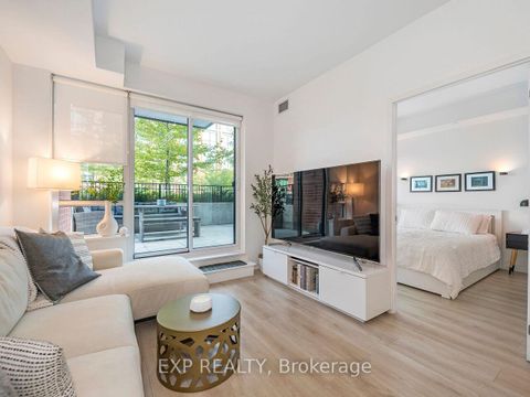 Photo 12 at 736 - 31 Tippett Road, Clanton Park, Toronto