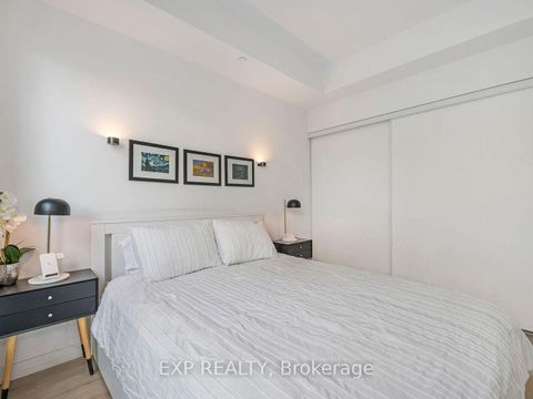 Photo 18 at 736 - 31 Tippett Road, Clanton Park, Toronto
