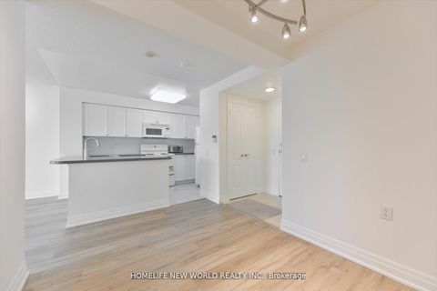 Photo 2 at 607 - 21 Hillcrest Avenue, Willowdale East, Toronto
