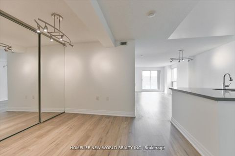 Photo 6 at 607 - 21 Hillcrest Avenue, Willowdale East, Toronto