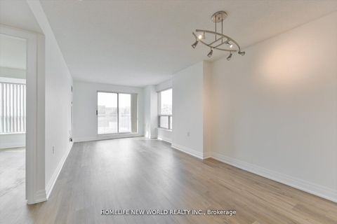Photo 7 at 607 - 21 Hillcrest Avenue, Willowdale East, Toronto