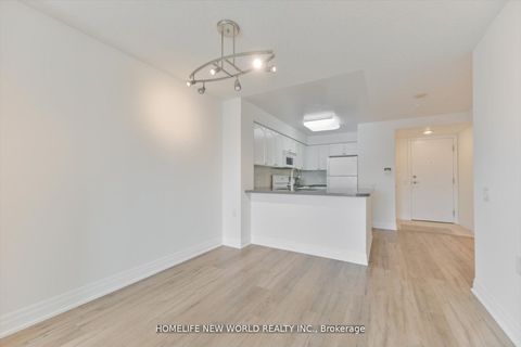 Photo 10 at 607 - 21 Hillcrest Avenue, Willowdale East, Toronto