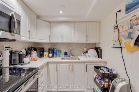 Photo 33 at 123 Seaton Street, Moss Park, Toronto