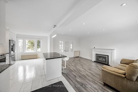 Photo 12 at 228 The Kingsway, Humber Valley, Toronto