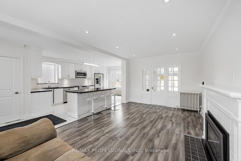 Photo 13 at 228 The Kingsway, Humber Valley, Toronto