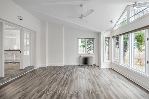 Photo 18 at 228 The Kingsway, Humber Valley, Toronto