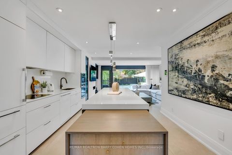 Photo 10 at 18 Astley Avenue, Moore Park, Toronto