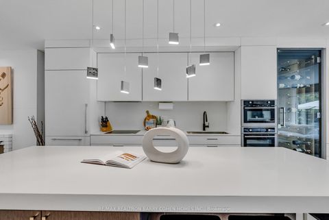 Photo 12 at 18 Astley Avenue, Moore Park, Toronto