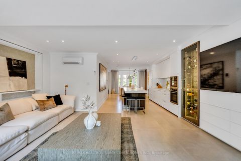 Photo 14 at 18 Astley Avenue, Moore Park, Toronto