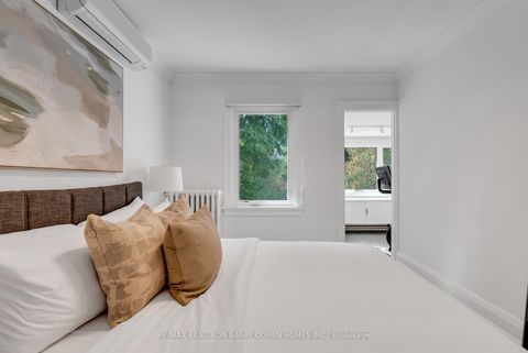 Photo 23 at 18 Astley Avenue, Moore Park, Toronto