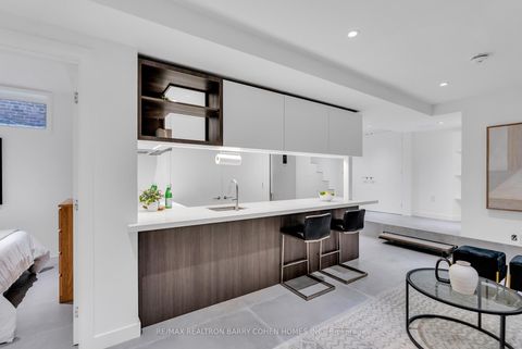 Photo 39 at 18 Astley Avenue, Moore Park, Toronto