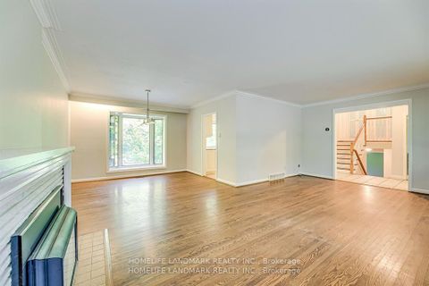 Photo 2 at 115 Wolfdale Avenue, SW Southwest, Oakville