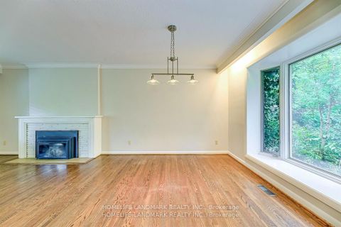 Photo 3 at 115 Wolfdale Avenue, SW Southwest, Oakville