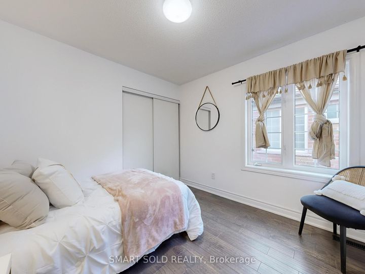 Photo 16 at 30 Crispin Court, Buttonville, Markham