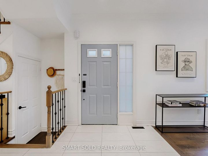 Photo 21 at 30 Crispin Court, Buttonville, Markham