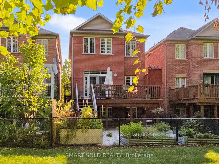 Photo 27 at 30 Crispin Court, Buttonville, Markham