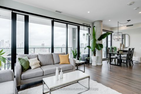 Photo 11 at 2406 - 55 Ontario Street, Moss Park, Toronto