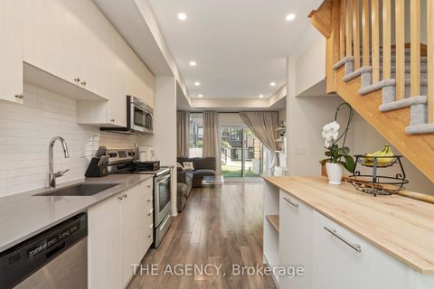 Photo 9 at 19 Thomas Mulholland Drive, CFB, Toronto