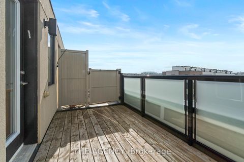 Photo 29 at 19 Thomas Mulholland Drive, CFB, Toronto