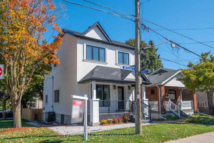 Photo 1 at 139 Westlake Avenue, Lumsden, Toronto