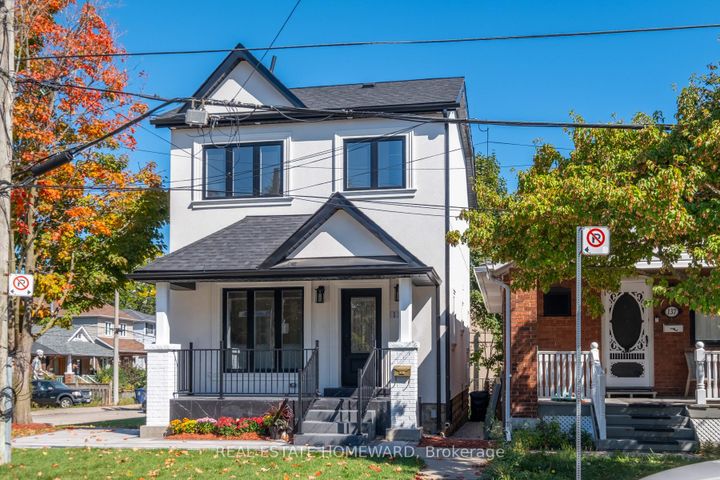 Photo 2 at 139 Westlake Avenue, Lumsden, Toronto