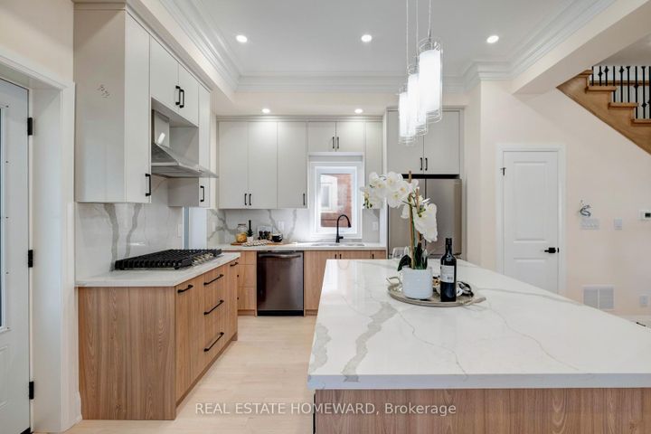 Photo 16 at 139 Westlake Avenue, Lumsden, Toronto