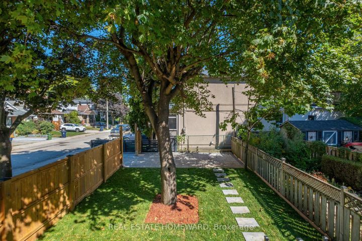 Photo 38 at 139 Westlake Avenue, Lumsden, Toronto