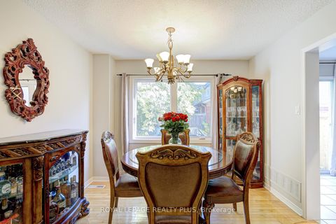 Photo 8 at 767 Playter Crescent, Armitage, Newmarket