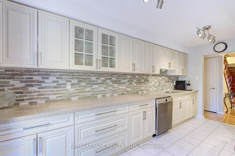 Photo 12 at 767 Playter Crescent, Armitage, Newmarket Photo 12 at 767 Playter Crescent, Armitage, Newmarket