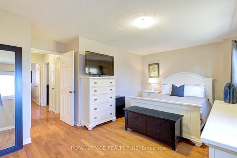 Photo 16 at 767 Playter Crescent, Armitage, Newmarket