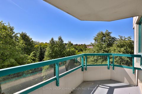 Photo 7 at 610 - 7250 Yonge Street, Yorkhill, Vaughan