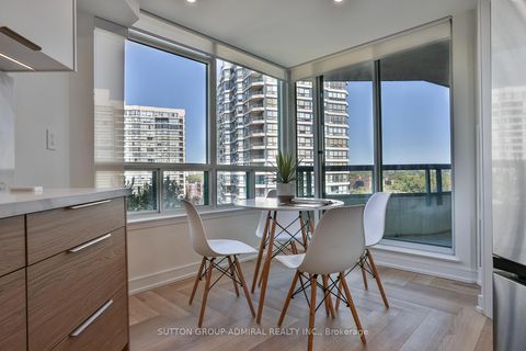 Photo 12 at 610 - 7250 Yonge Street, Yorkhill, Vaughan