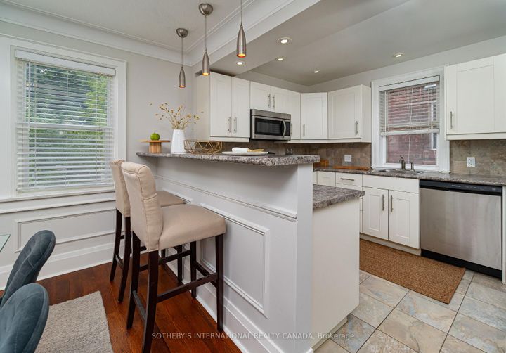 Photo 6 at 147 Rumsey Road, Leaside, Toronto