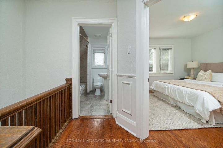 Photo 16 at 147 Rumsey Road, Leaside, Toronto