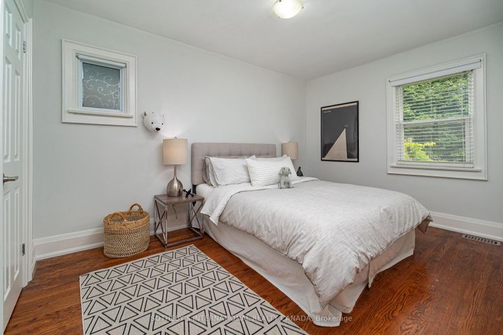 Photo 19 at 147 Rumsey Road, Leaside, Toronto
