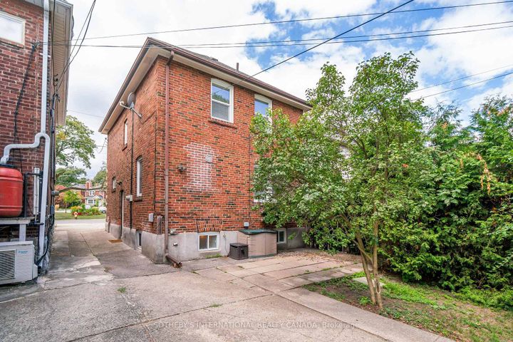 Photo 29 at 147 Rumsey Road, Leaside, Toronto