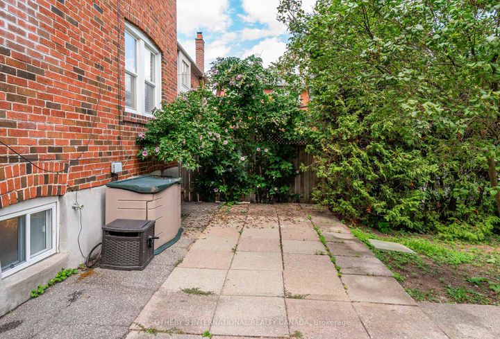 Photo 32 at 147 Rumsey Road, Leaside, Toronto