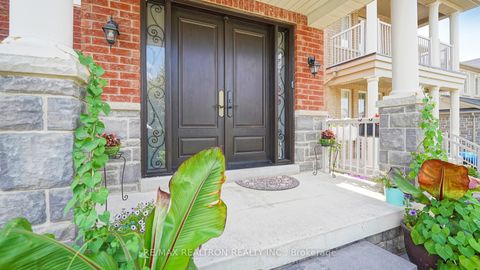 Photo 3 at 475 Kwapis Boulevard, Woodland Hill, Newmarket