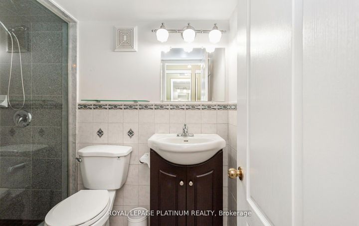 Photo 21 at 4 Skipperhill Crescent, Rouge E11, Toronto